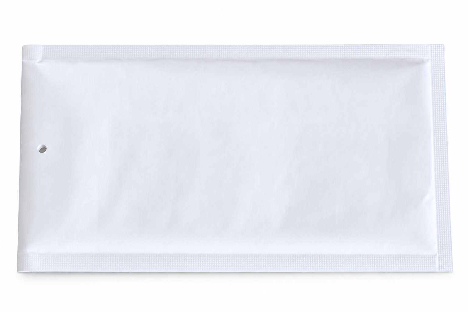 Witte luchtkussen envelop met binnenmaat 19 &times; 11,5 cm